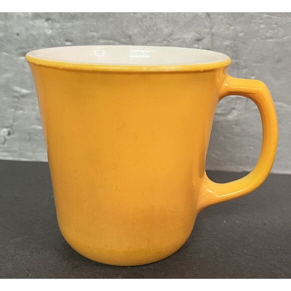 Pyrex Corning Ware "D Handle" Mug - Sunflower Gold Cup‎ Milk Glass - Picture 1 of 7